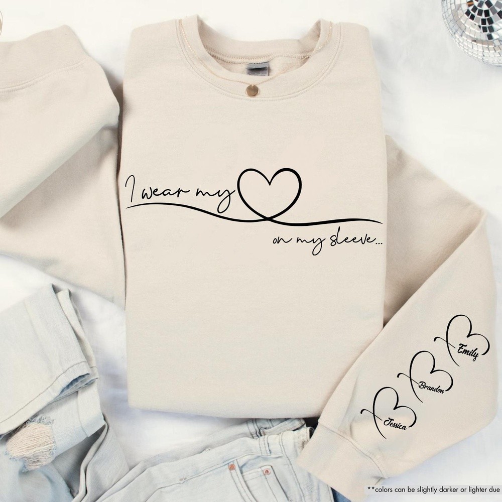 Personalized I Wear My Heart On My Sleeve Sweatshirt Mama Sweatshirt with Kids Name on Sleeve Mother's Day Gift