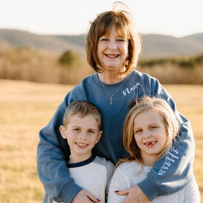 Personalized Embroidered Mama Sweatshirt with Kids Name on Sleeve Mothers Day Gifts
