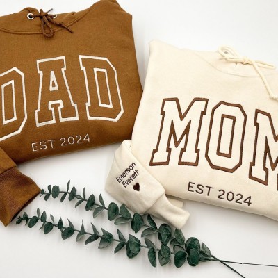 Personalized Embroidered DAD Sweatshirt with Kids Name on Sleeve MAMA DAD Family Shirt Father's Day Gift