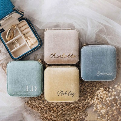 Personalized Velvet Jewelry Box Name Travel Jewelry Case Bridesmaid Proposal Bridal Party Gift